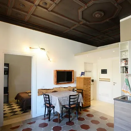 Colosseo Cosy Suites * Rome