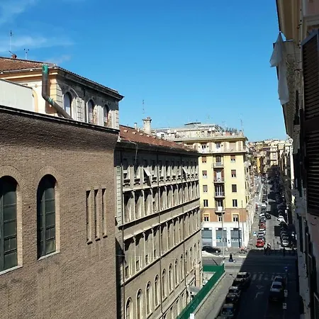 Colosseo Cosy Suites *