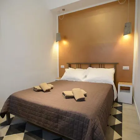 Colosseo Cosy Suites * Rome