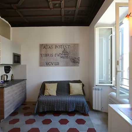 Colosseo Cosy Suites Apartment *